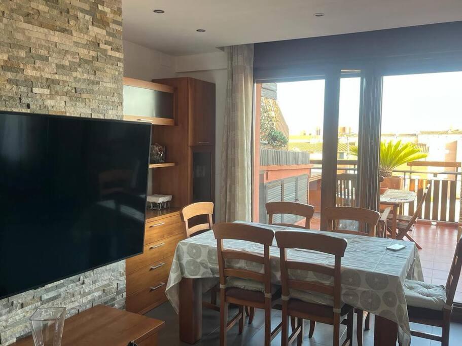 Atico Luminoso Centrico Y Comodo Apartamento Figueres  Exterior foto