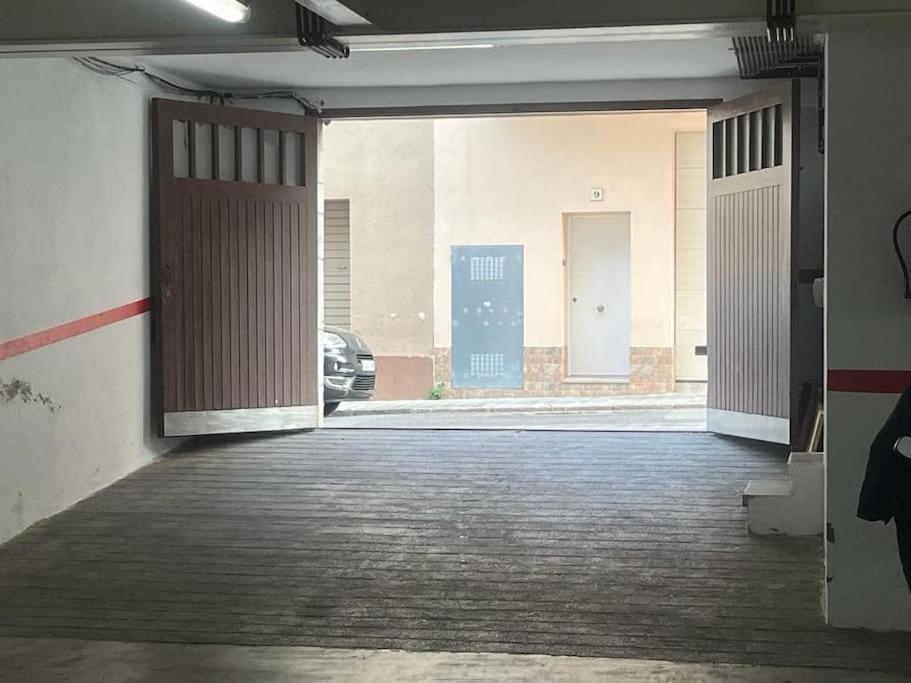Atico Luminoso Centrico Y Comodo Apartamento Figueres  Exterior foto